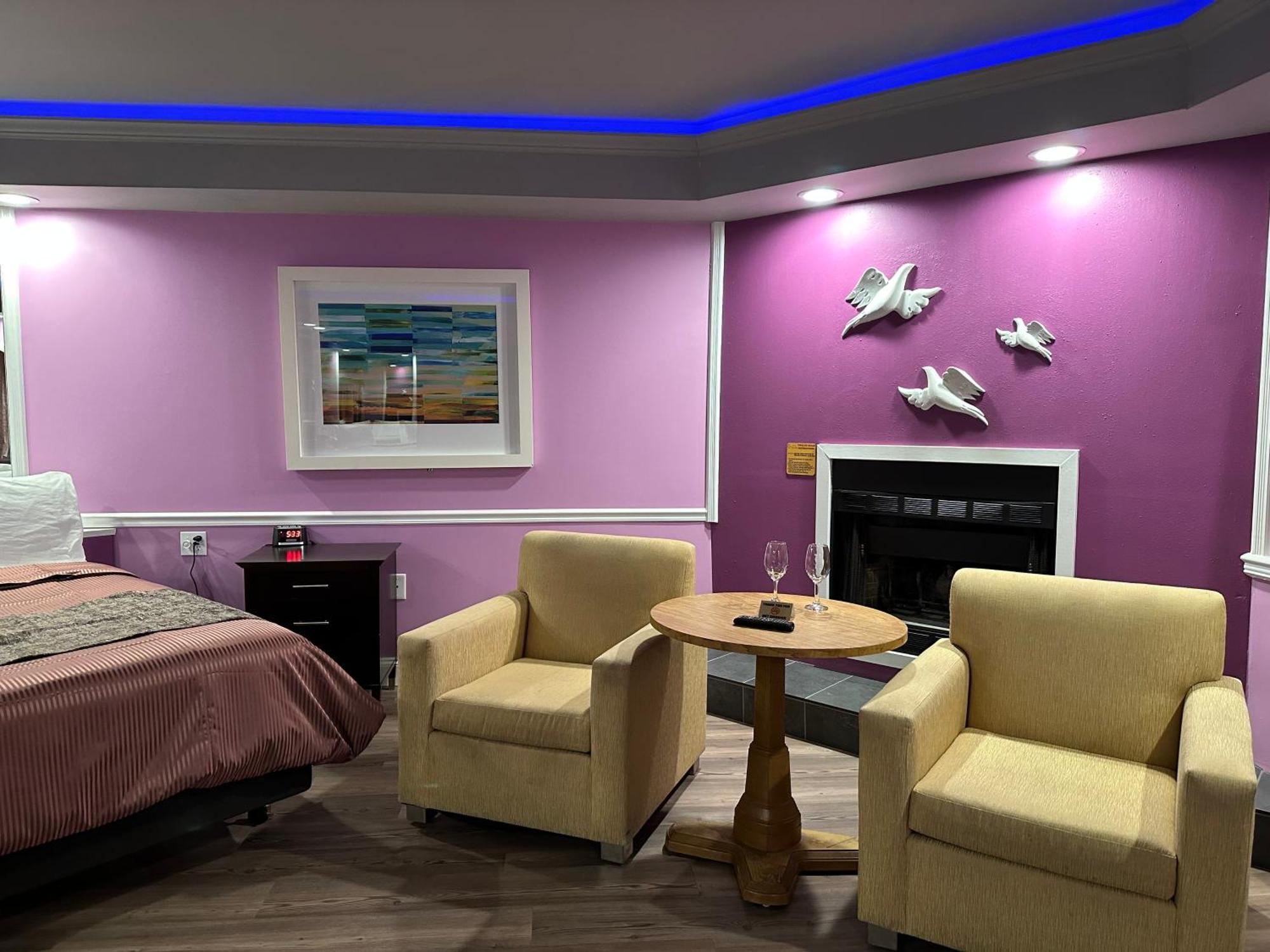 Inn Of The Dove - Romantic Luxury Suites With Jacuzzi & Fireplace At Harrisburg-Hershey-Philadelphia, Pa المظهر الخارجي الصورة
