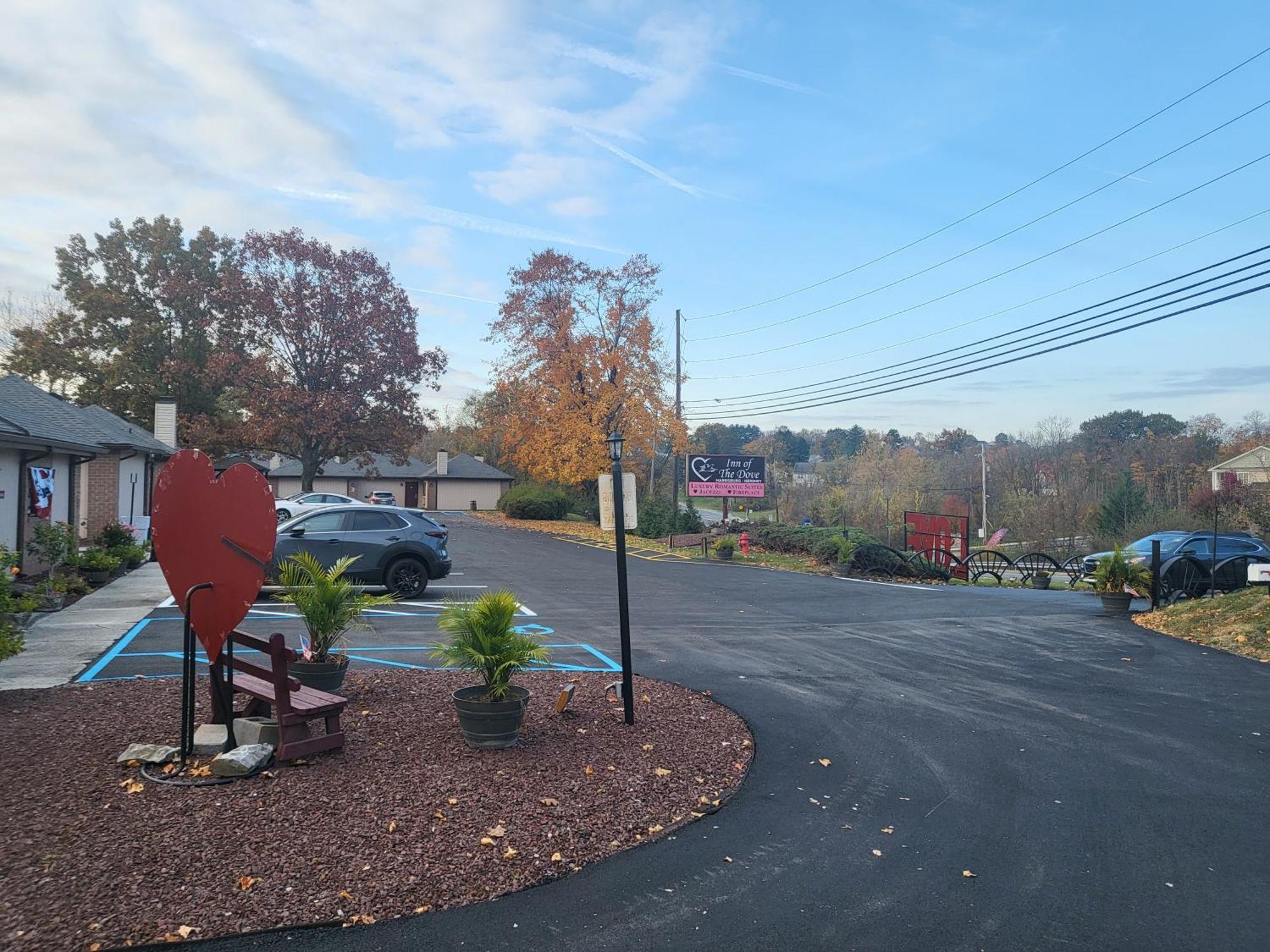 Inn Of The Dove - Romantic Luxury Suites With Jacuzzi & Fireplace At Harrisburg-Hershey-Philadelphia, Pa المظهر الخارجي الصورة